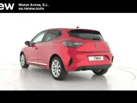 Usado Renault Clio Evolution 101 CV (74 kW) 2025 Rojo Utilitario
