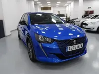 Usado Peugeot e-208 Allure 100 kW (136 CV) 2024 Azul Utilitario