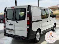 Usado Renault Trafic 120 CV (88 kW) 2017 Blanco Monovolumen