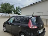 Usado Renault Scénic III Business 110 CV (80 kW) 2011 Negro Monovolumen