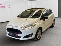 Usado Ford Fiesta Trend 86 CV (63 kW) 2017 Blanco Utilitario