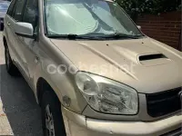 Usado Toyota RAV4 Luna 116 CV (85 kW) 2004 Beige SUV