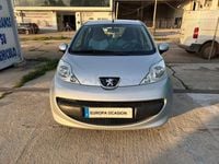 Usado Peugeot 107 Urban Move 68 CV (50 kW) 2008 Gris / plata Utilitario