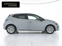 Usado Renault Clio V Evolution 100 CV (73 kW) 2025 Gris / plata Berlina