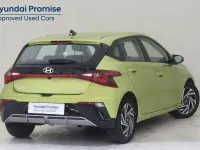 Usado Hyundai i20 100 CV (73 kW) 2025 Verde Utilitario