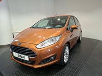 Usado Ford Fiesta Titanium 125 HP (91 kW) 2015 Castanho Citadino