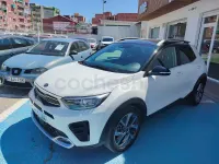Usado Kia Stonic GT-Line 120 CV (88 kW) 2021 Blanco SUV