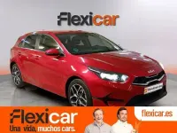 Usado Kia Ceed Style 100 CV (73 kW) 2023 Rojo Utilitario
