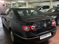 Usado VW Passat Advance 140 CV (102 kW) 2007 Negro Berlina