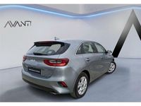 Usado Kia Ceed 120 CV (88 kW) 2023 Plateado Utilitario
