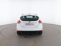 Usado Ford Focus Trend 125 CV (91 kW) 2015 Blanco Utilitario