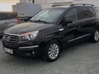 Usado SsangYong Rodius 155 CV (114 kW) 2014 Negro Monovolumen