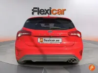 Usado Ford Focus ST-Line 125 CV (91 kW) 2018 Rojo Berlina