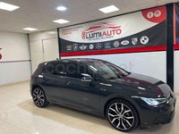 Usado VW Golf VIII Life 150 CV (110 kW) 2022 Gris / plata Berlina