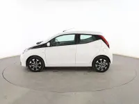 Usado Toyota Aygo Play 72 CV (52 kW) 2021 Blanco Utilitario