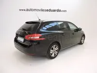 Usado Peugeot 308 SW Style 120 CV (88 kW) 2017 Negro Familiar