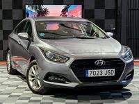 Usado Hyundai i40 115 CV (84 kW) 2016 Gris / plata Berlina