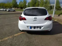 Usado Opel Astra Cosmo 110 CV (80 kW) 2010 Blanco Utilitario