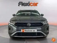Usado VW T-Roc Life 150 CV (110 kW) 2023 Gris SUV