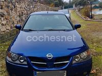 Usado Nissan Almera Tekna 112 CV (82 kW) 2003 Violeta / lila Berlina