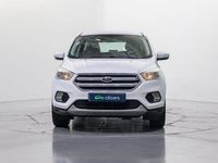 Usado Ford Kuga Trend 150 CV (110 kW) 2018 Blanco SUV