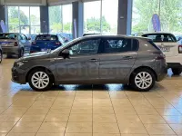 Usado Peugeot 308 Style 100 CV (73 kW) 2020 Marrón Berlina