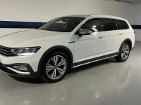 Usado VW Passat Alltrack 200 CV (147 kW) 2021 Blanco Familiar