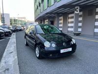 Usado VW Polo Trendline 75 CV (55 kW) 2004 Negro Utilitario