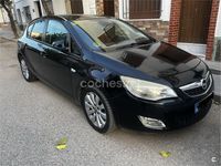 Usado Opel Astra Cosmo 110 CV (80 kW) 2010 Negro Berlina