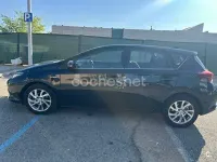 Usado Toyota Auris Hybrid Active 136 CV (100 kW) 2017 Negro Familiar