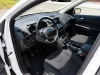 Usado Ford Kuga Trend 120 CV (88 kW) 2016 Blanco SUV