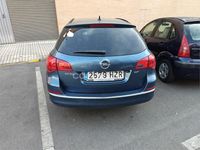 Usado Opel Astra Business 110 CV (80 kW) 2014 Azul Familiar