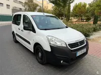 Usado Peugeot Partner Tepee Access 100 CV (73 kW) 2016 Blanco Monovolumen