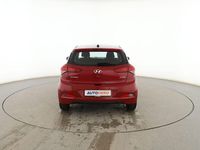 Usado Hyundai i20 85 CV (62 kW) 2018 Rojo Berlina