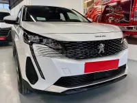 Usado Peugeot 3008 Active 130 CV (95 kW) 2021 Blanco SUV