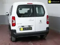 Usado Peugeot Rifter Active 102 CV (75 kW) 2021 Blanco Monovolumen