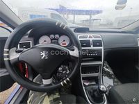 Usado Peugeot 307 CC 110 CV (80 kW) 2006 Rojo Descapotable