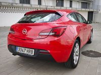Usado Opel Astra GTC Selective 140 CV (102 kW) 2013 Rojo Berlina