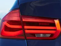 Usado BMW 318 150 CV (110 kW) 2017 Negro Berlina
