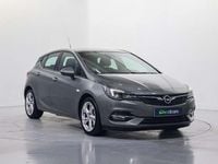 Usado Opel Astra Design & Tech 110 CV (80 kW) 2021 Gris Utilitario