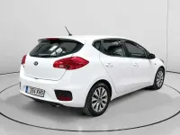 Usado Kia Ceed Plus 99 CV (72 kW) 2018 Blanco Utilitario