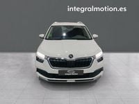 Usado Skoda Kamiq Ambition 110 CV (80 kW) 2021 Blanco SUV