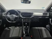 Usado VW T-Roc Advance 150 CV (110 kW) 2022 Gris / plata SUV