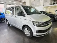 Usado VW Caravelle Trendline 150 CV (110 kW) 2017 Gris / plata Van