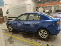 Usado Mazda 3 Active 143 CV (105 kW) 2007 Azul Berlina
