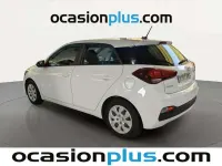 Usado Hyundai i20 75 CV (55 kW) 2019 Blanco Utilitario