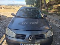 Usado Renault Mégane GrandTour Dynamique 98 CV (72 kW) 2005 Verde Familiar