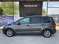 Usado VW Touran Business 115 CV (84 kW) 2018 Gris / plata Monovolumen