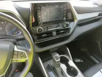 Usado Toyota Highlander Advance 190 CV (139 kW) 2022 Gris SUV