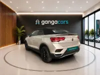 Usado VW T-Roc Style 110 CV (80 kW) 2021 Gris SUV